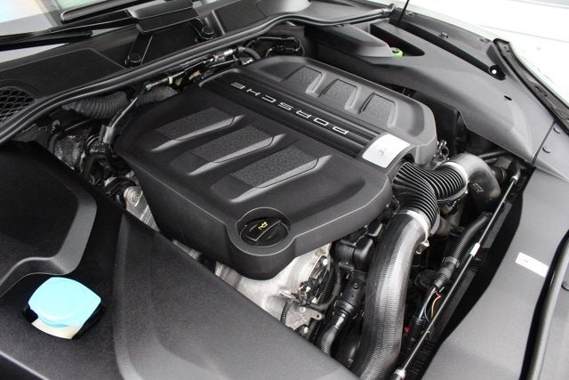 2016 Porsche Cayenne GTS