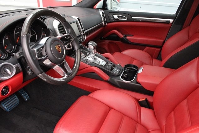 2016 Porsche Cayenne GTS