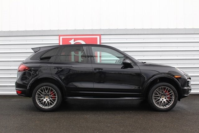2014 Porsche Cayenne GTS