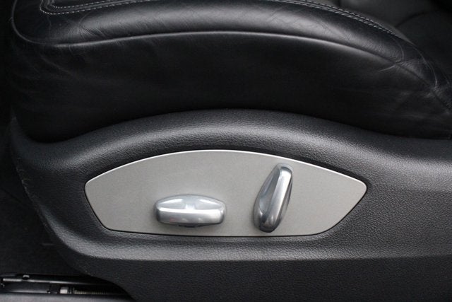 2014 Porsche Cayenne GTS