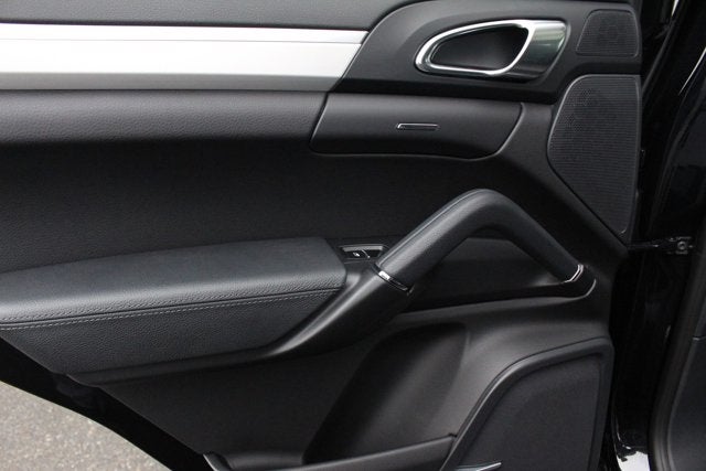 2014 Porsche Cayenne GTS