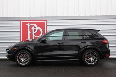 2014 Porsche Cayenne GTS