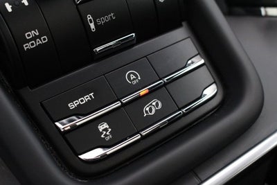 2014 Porsche Cayenne GTS