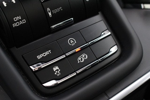 2014 Porsche Cayenne GTS