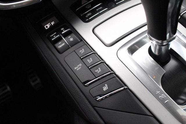 2014 Porsche Cayenne GTS