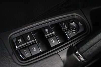 2014 Porsche Cayenne GTS