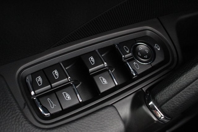 2014 Porsche Cayenne GTS