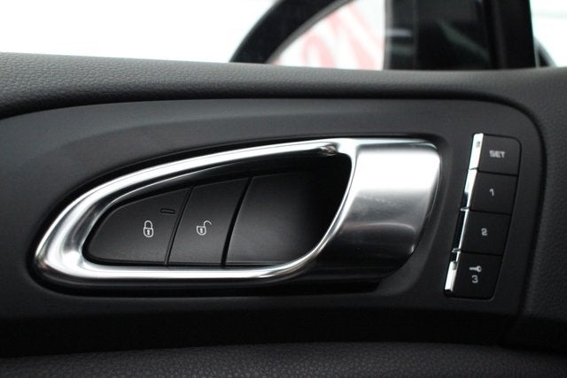 2014 Porsche Cayenne GTS