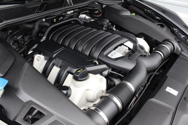 2014 Porsche Cayenne GTS