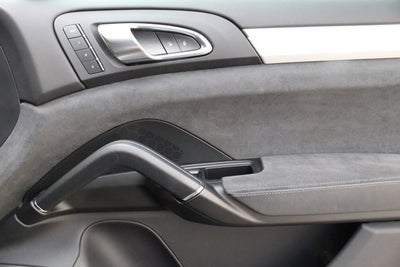 2016 Porsche Cayenne GTS
