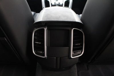 2016 Porsche Cayenne GTS