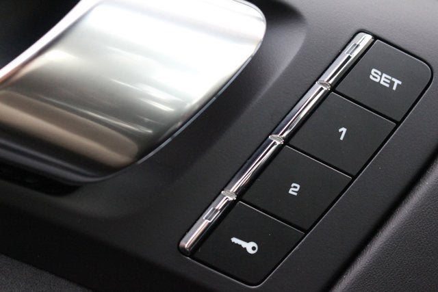 2016 Porsche Cayenne GTS