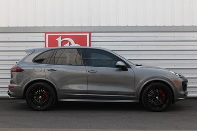 2016 Porsche Cayenne GTS