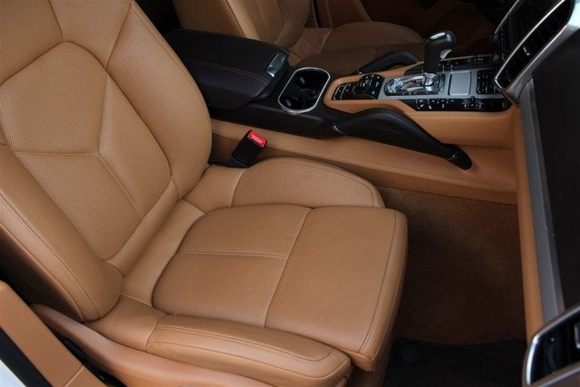 2013 Porsche Cayenne GTS