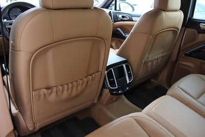 2013 Porsche Cayenne GTS