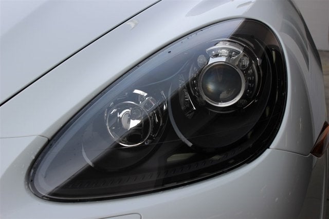 2013 Porsche Cayenne GTS