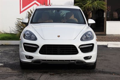 2013 Porsche Cayenne GTS