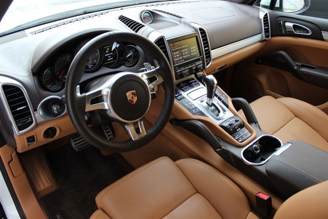 2013 Porsche Cayenne GTS