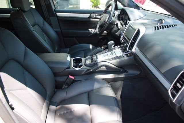 2014 Porsche Cayenne GTS