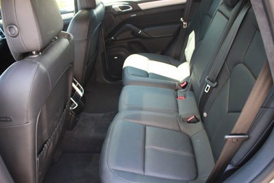 2014 Porsche Cayenne GTS