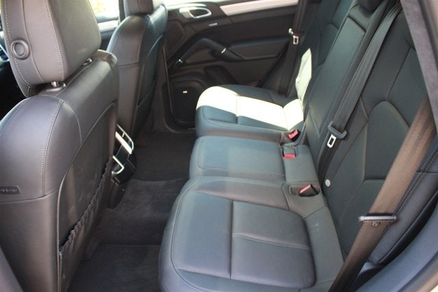 2014 Porsche Cayenne GTS