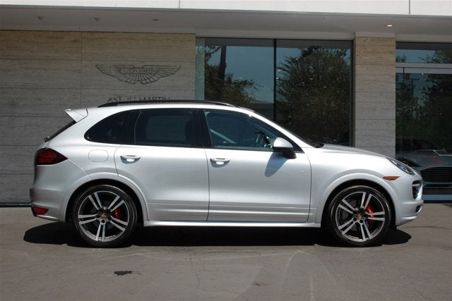 2014 Porsche Cayenne GTS