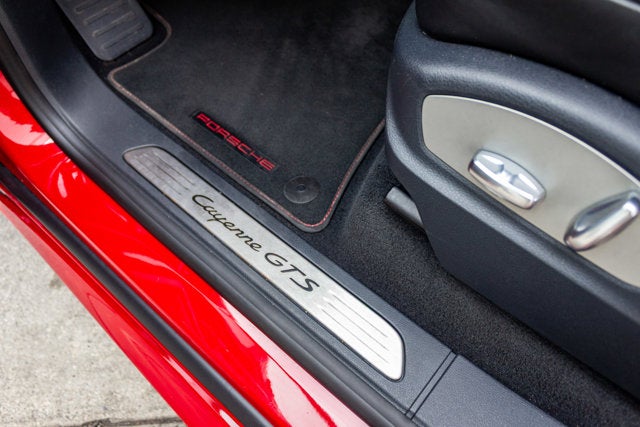 2016 Porsche Cayenne GTS