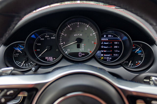 2016 Porsche Cayenne GTS