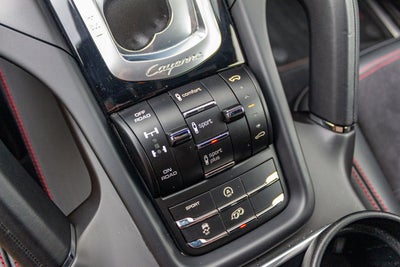 2016 Porsche Cayenne GTS