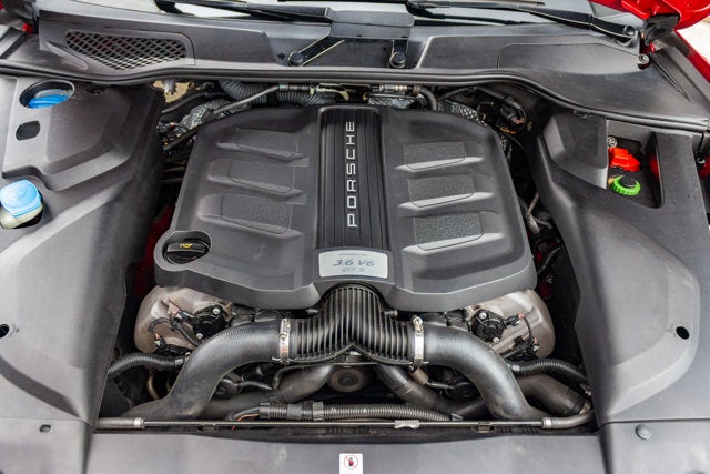 2016 Porsche Cayenne GTS