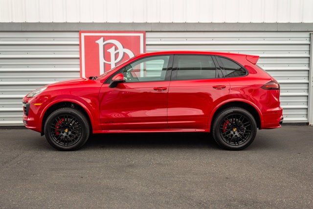 2016 Porsche Cayenne GTS