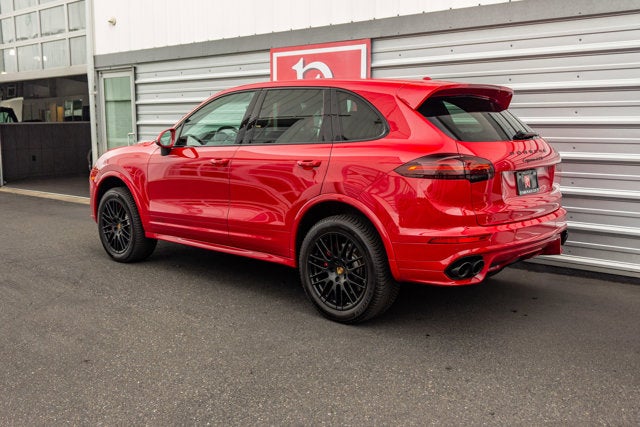 2016 Porsche Cayenne GTS
