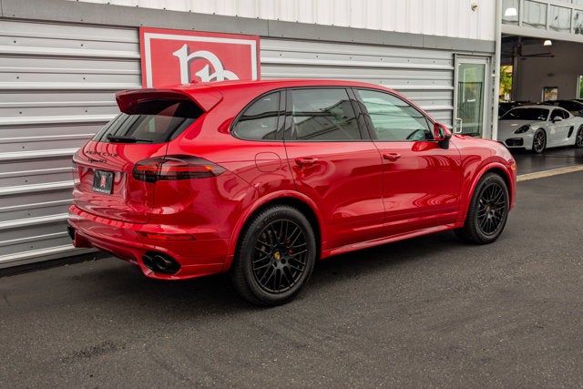 2016 Porsche Cayenne GTS
