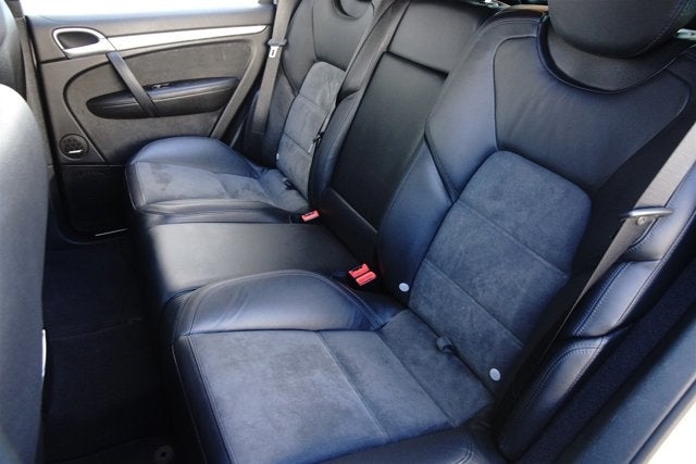 2010 Porsche Cayenne GTS