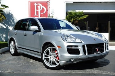 2010 Porsche Cayenne GTS