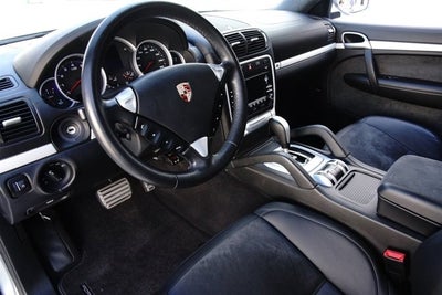 2010 Porsche Cayenne GTS