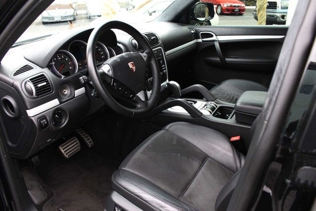 2010 Porsche Cayenne GTS