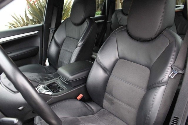 2010 Porsche Cayenne GTS