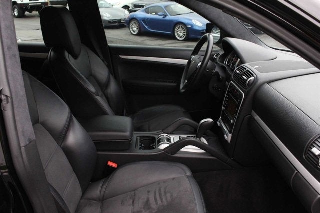 2010 Porsche Cayenne GTS