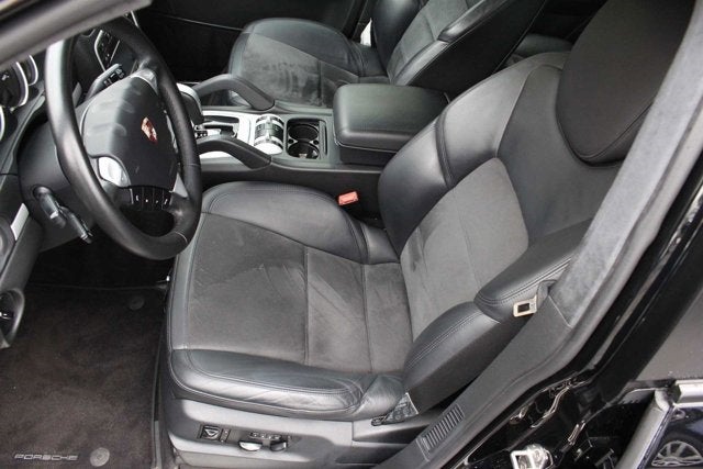 2010 Porsche Cayenne GTS