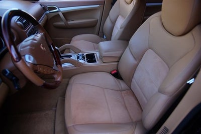2010 Porsche Cayenne GTS