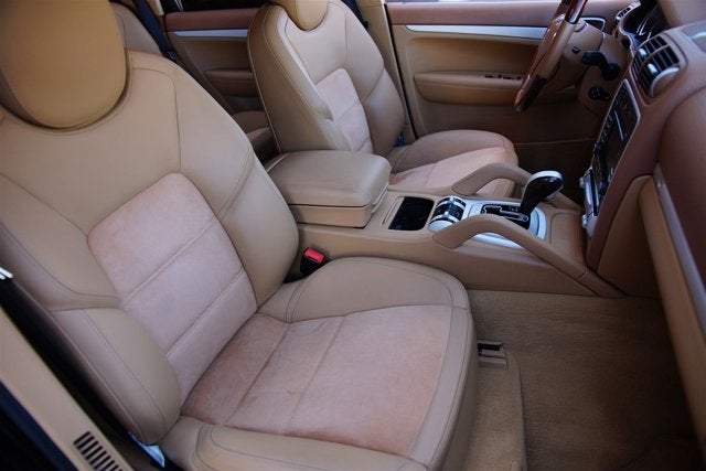 2010 Porsche Cayenne GTS