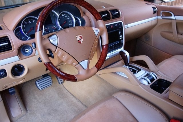 2010 Porsche Cayenne GTS