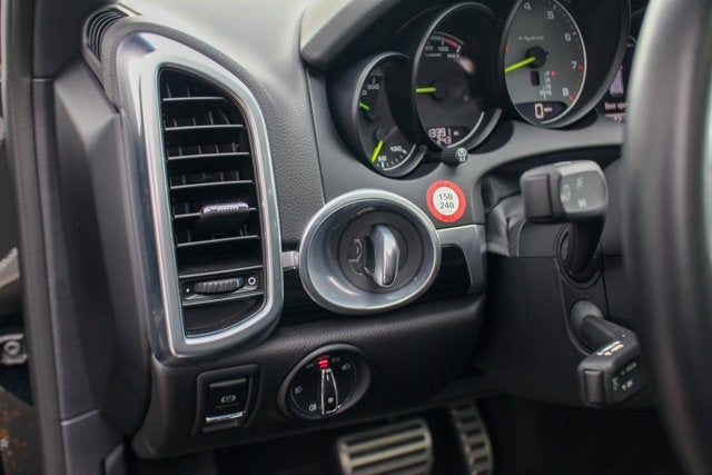 2017 Porsche Cayenne S E-Hybrid Platinum Edition