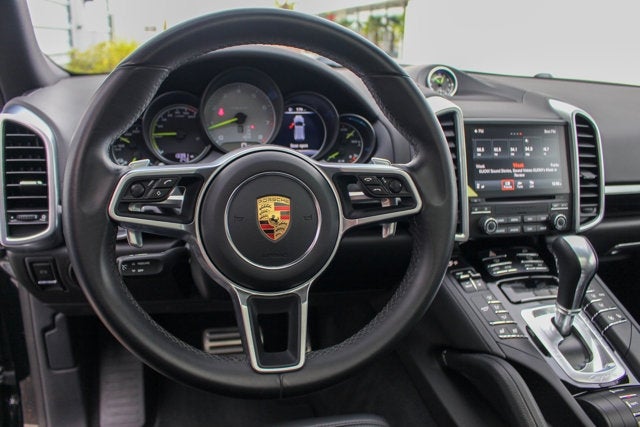 2017 Porsche Cayenne S E-Hybrid Platinum Edition