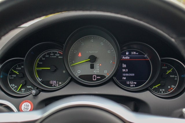 2017 Porsche Cayenne S E-Hybrid Platinum Edition