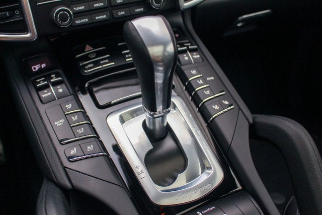 2017 Porsche Cayenne S E-Hybrid Platinum Edition