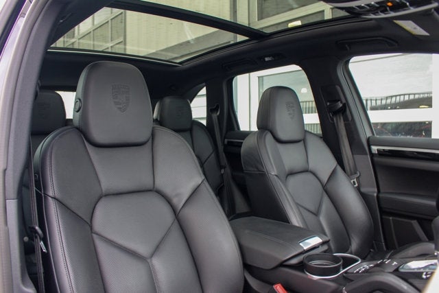 2017 Porsche Cayenne S E-Hybrid Platinum Edition