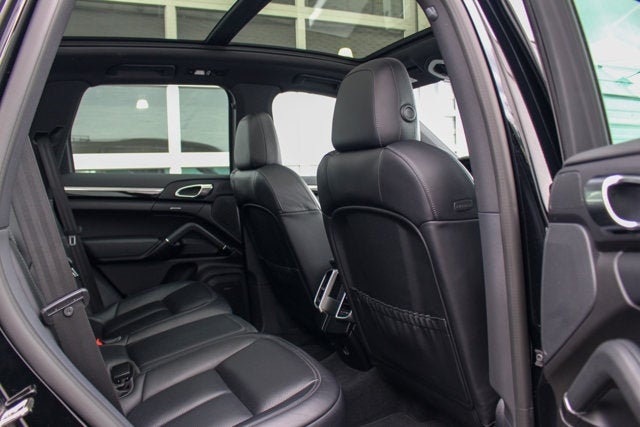 2017 Porsche Cayenne S E-Hybrid Platinum Edition