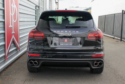 2017 Porsche Cayenne S E-Hybrid Platinum Edition